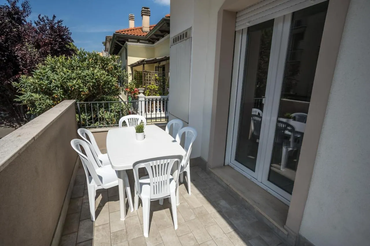 Rimini Bay Suites&Residence 3*,