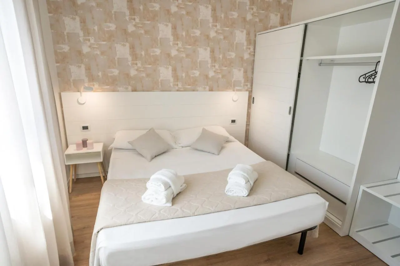 Rimini Bay Suites&Residence Aparthotel
