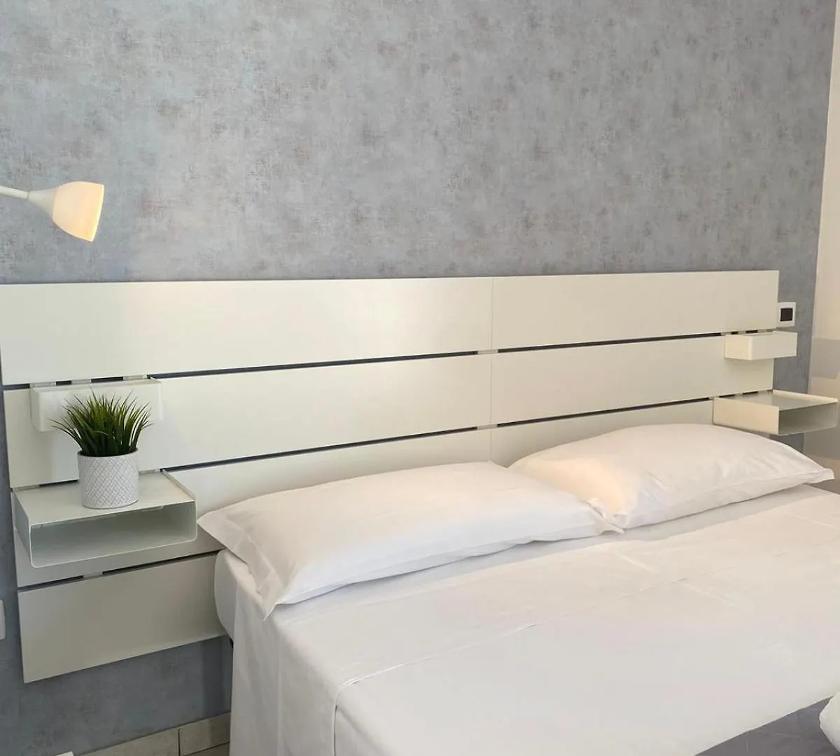 Rimini Bay Suites&Residence Aparthotel